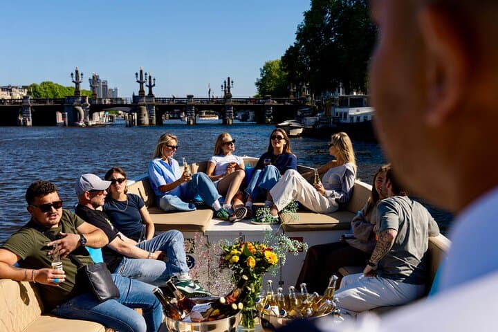 Amsterdam Canal Cruise in Open Boat with Unlimited Drinks Option